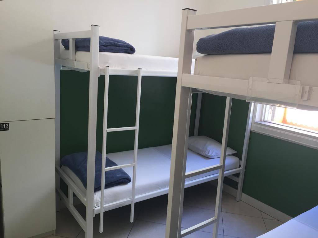 Villa Budget Hostel Copacabana Рио-де-Жанейро Экстерьер фото